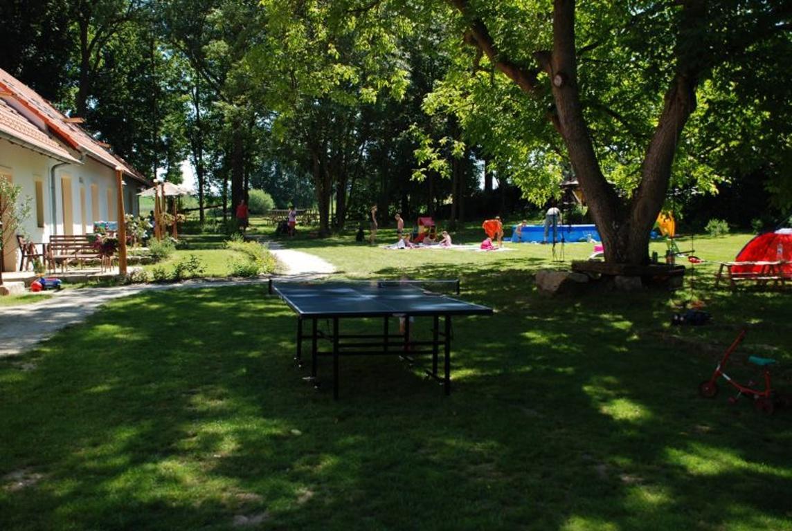 Veverci Dvur Hotel Rosec Zewnętrze zdjęcie